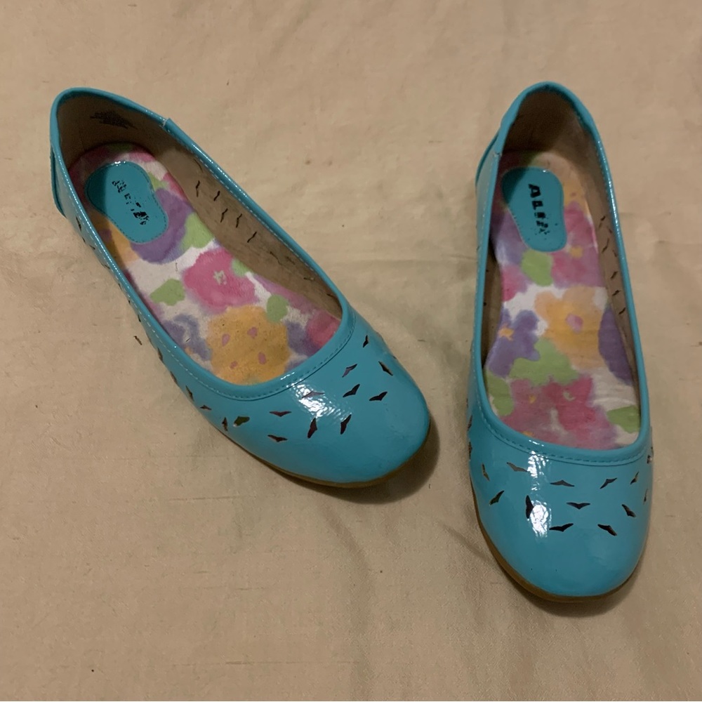 Alia faux patent leather turquoise ballet flats size 7